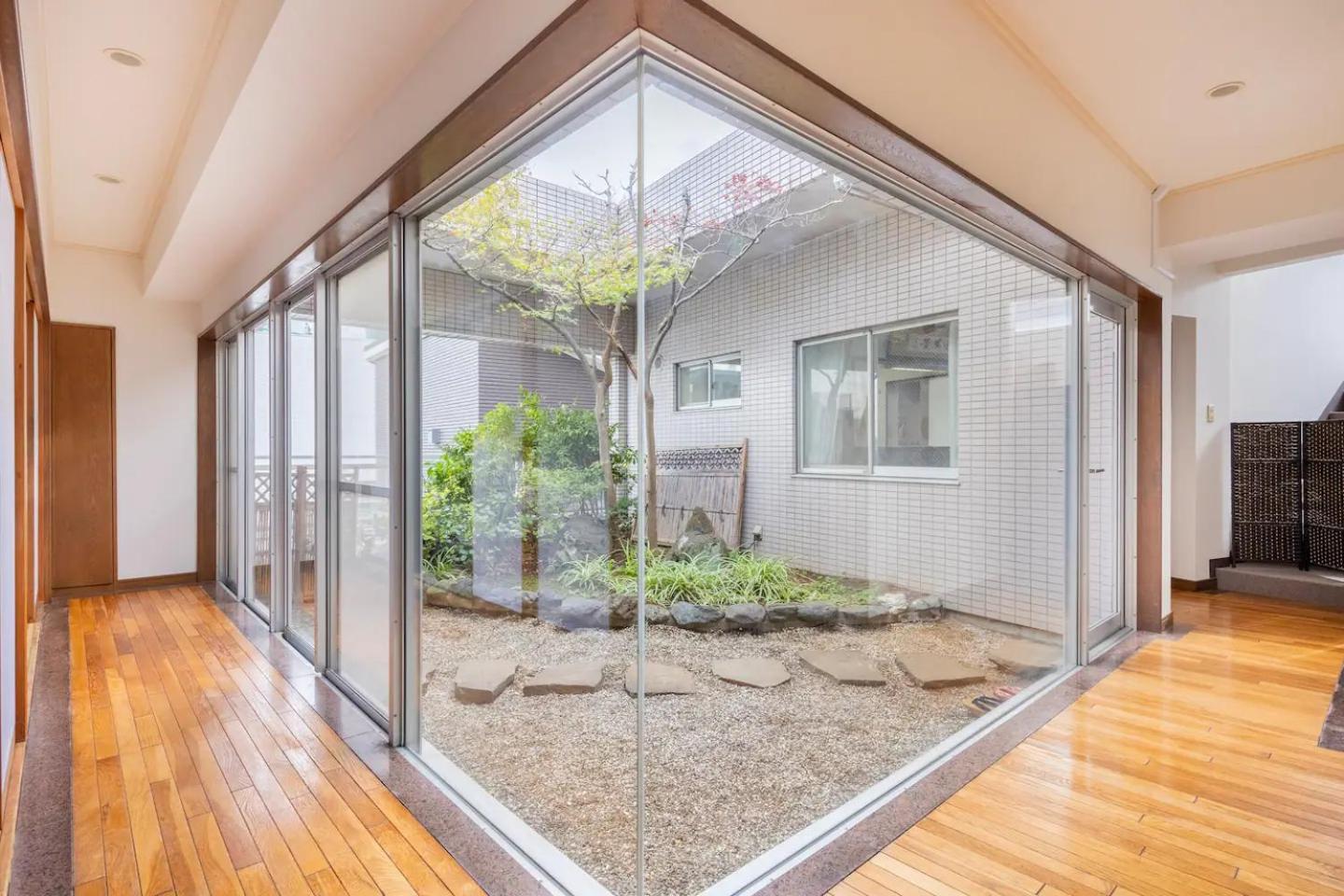 Private Japanese Garden,130m2, Ikebukuro Shinjuku Shibuya 5-15min , 200 Restaurants Nearby, 7-11 In Front Appartement *